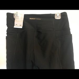 Total knockout 7/8 tight